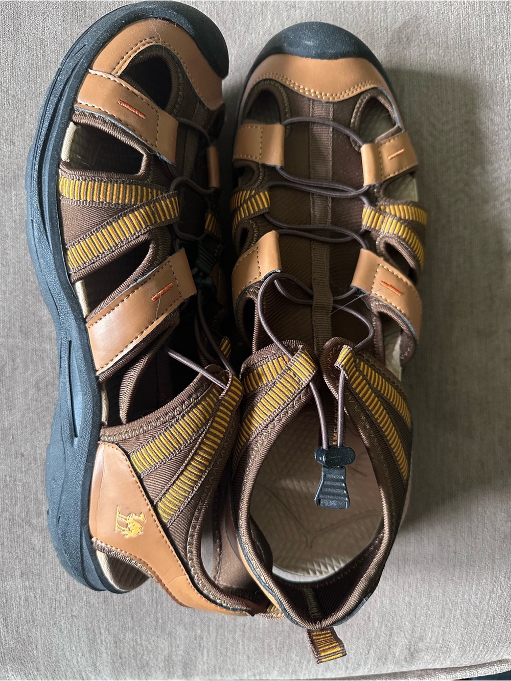Men's Brown and Tan Closed-Toe Outdoor Sandals NWOT - Picture 3 of 4